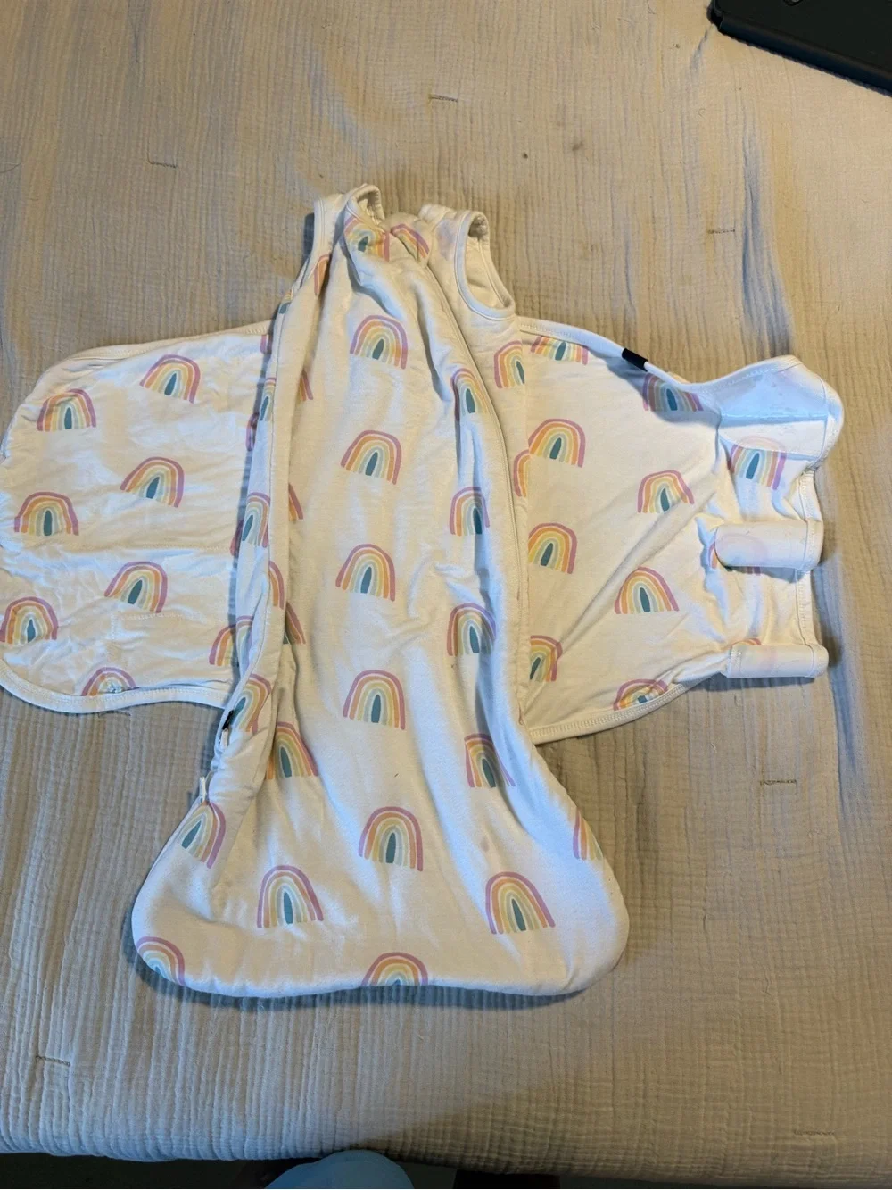 Kyte Baby Sleep Bag + Swaddle Attachment – XS | 1.0 TOG | Rainbow Print